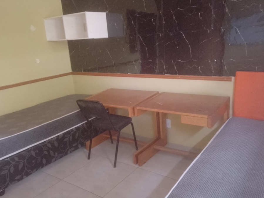 1 Bedroom Property for Sale in Brandwag Free State